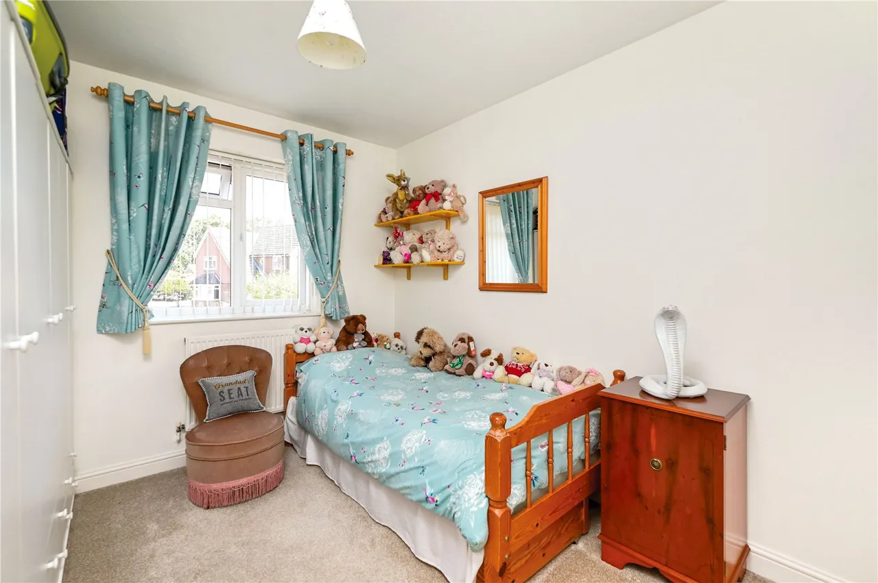 Milton Grange, Ash Vale, Guildford, Surrey, GU12 5DU, photo 14