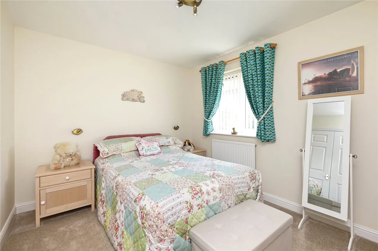 Milton Grange, Ash Vale, Guildford, Surrey, GU12 5DU, photo 11