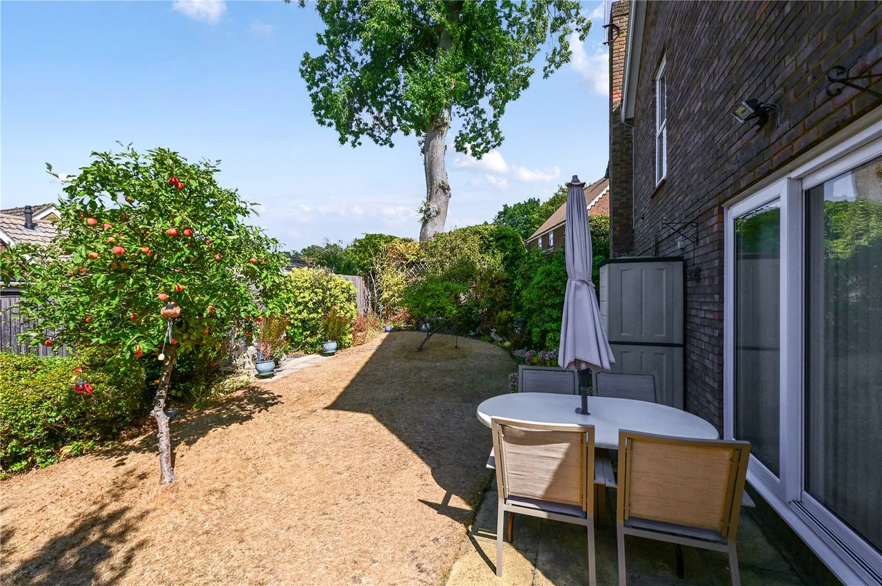 Milton Grange, Ash Vale, Guildford, Surrey, GU12 5DU, photo 8