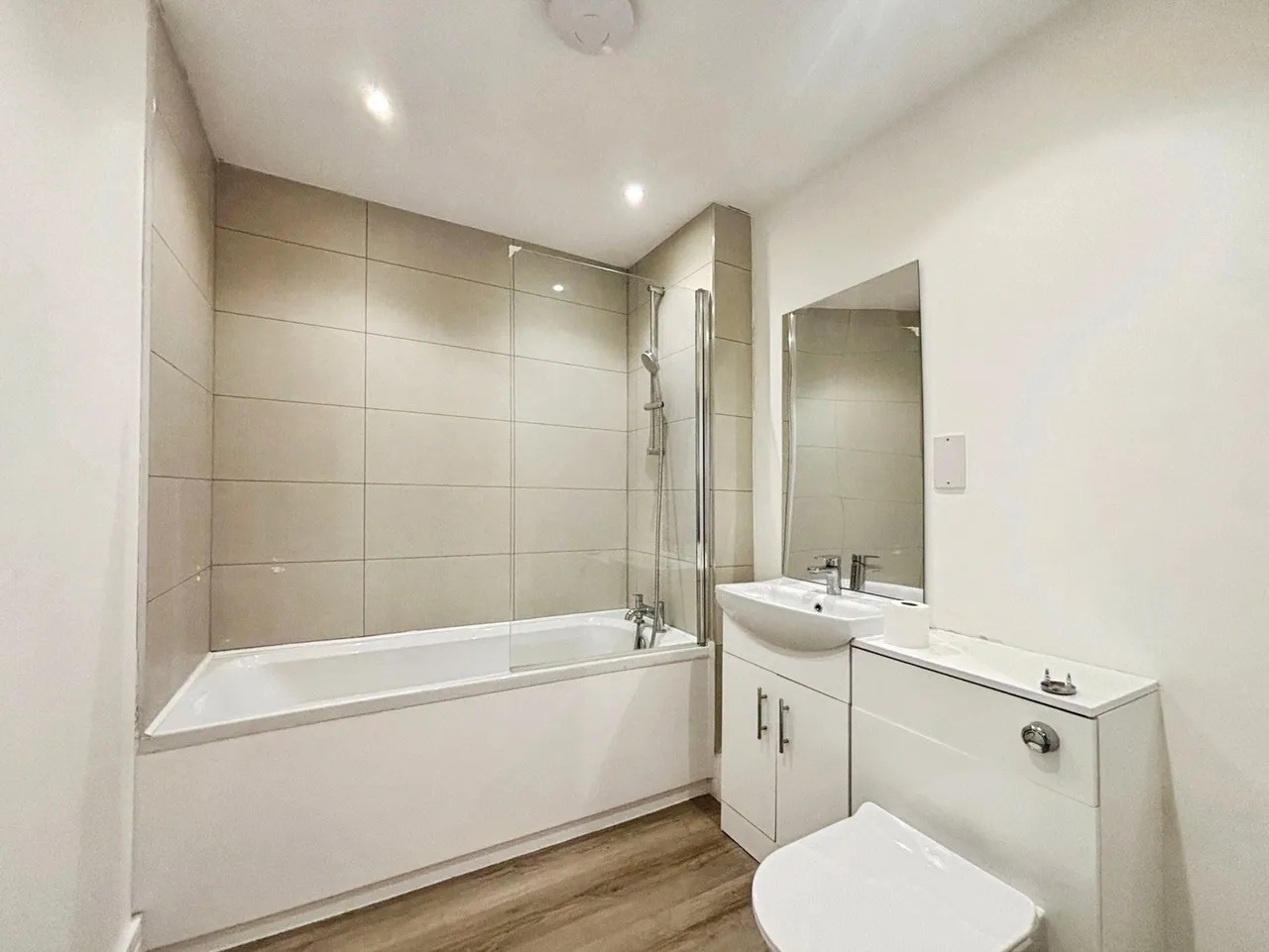 Farnborough Road, Farnborough, GU14, photo 7