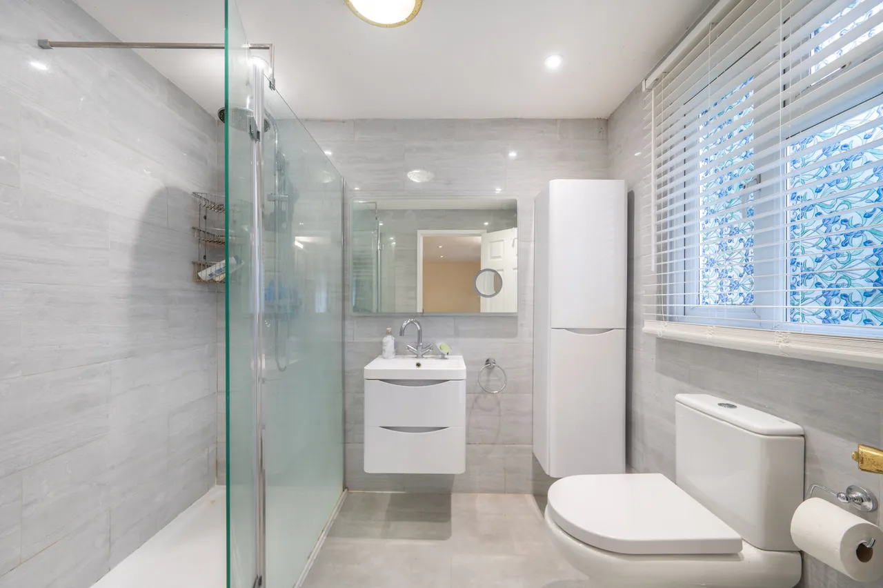 Annex, 102 Eastcote Avenue, Greenford, photo 3