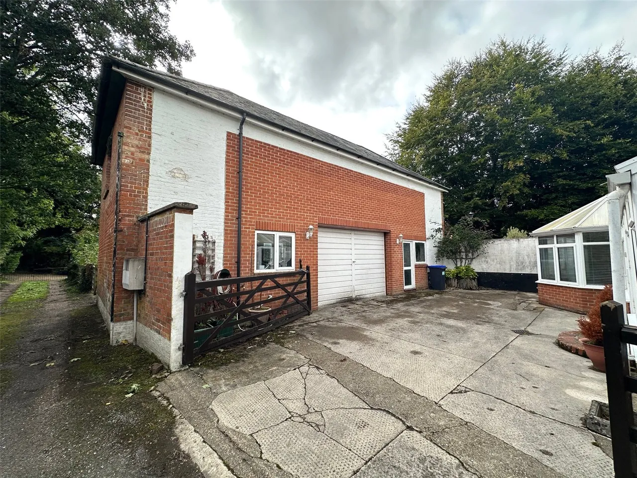 Bell Lane, Wilton, Salisbury, Wiltshire, SP2 0HY, photo 19