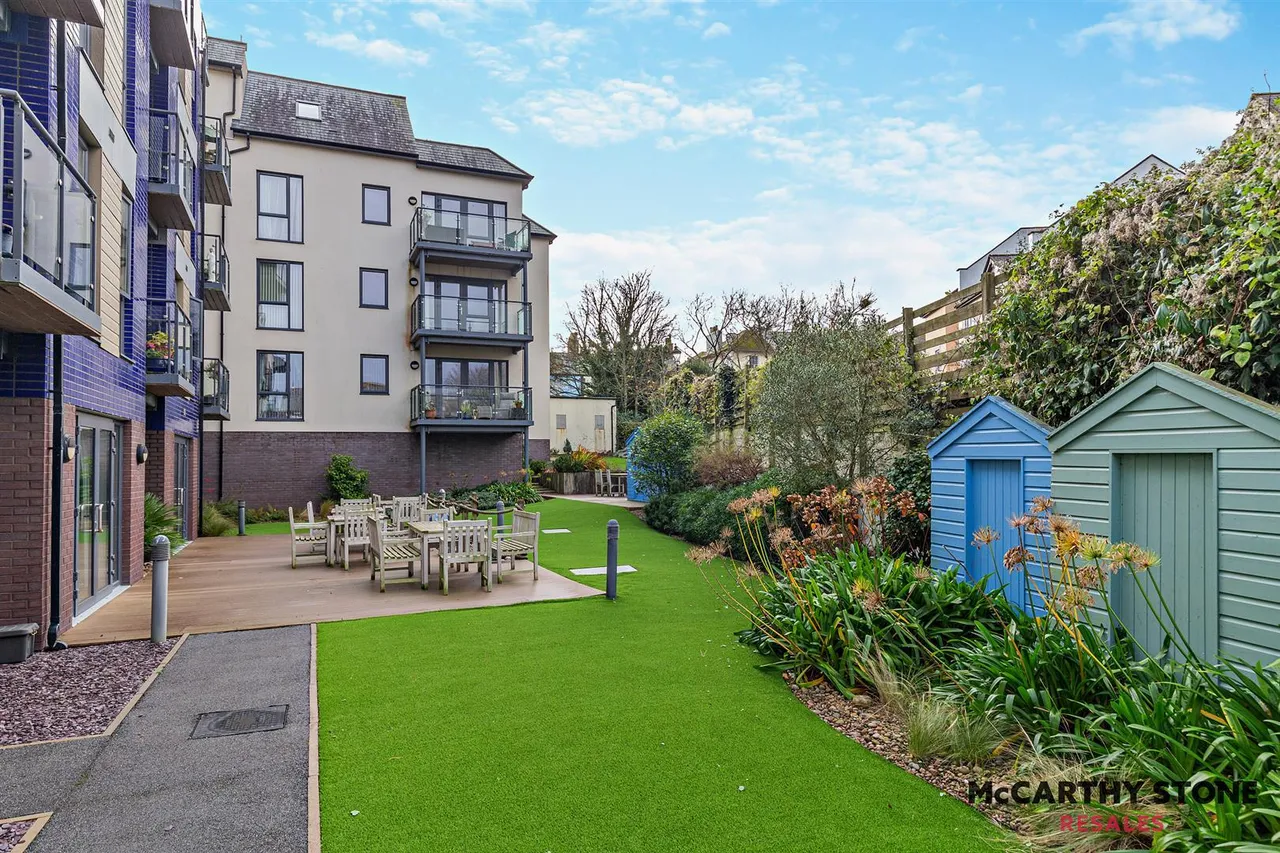 2 bed flat for sale, Bar Road, Falmouth, TR11