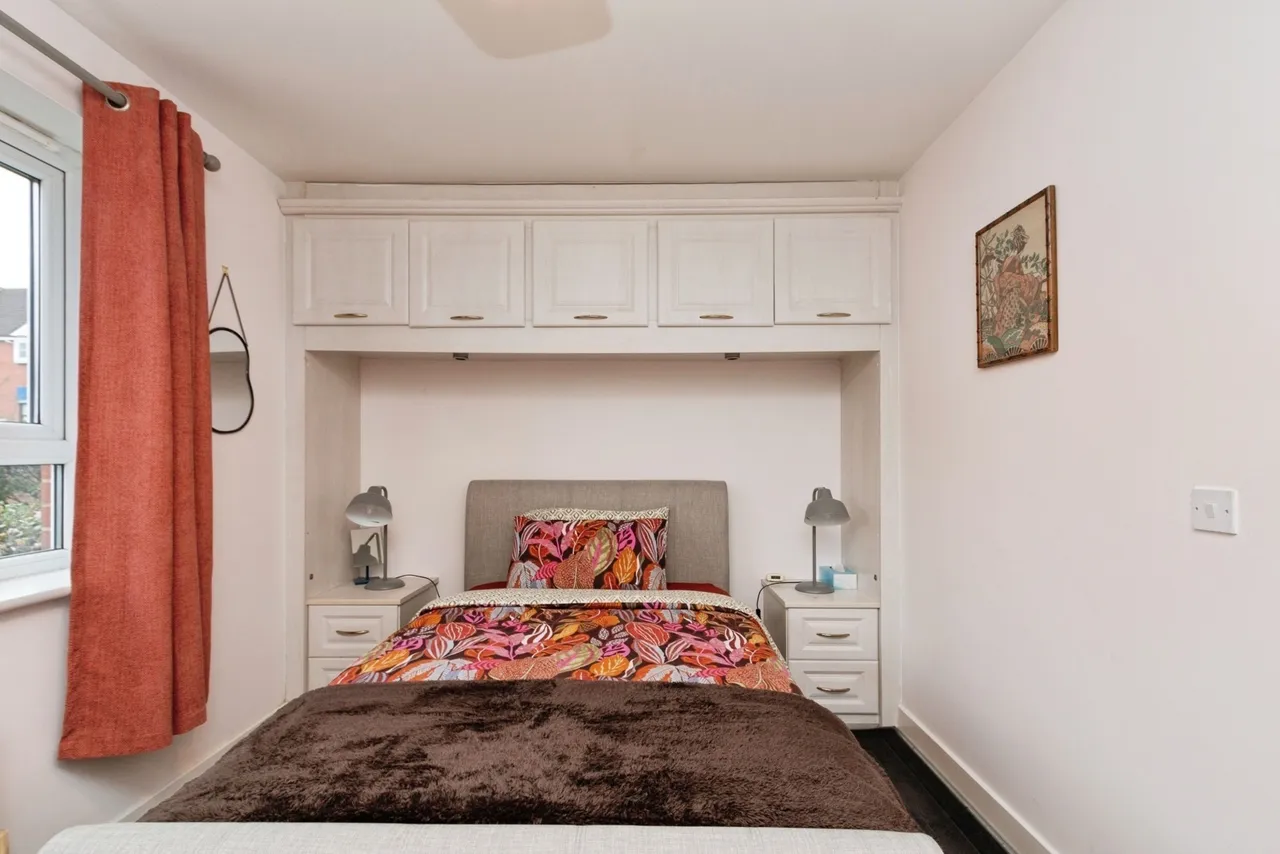 Balmoral Drive, Camberley, GU16, photo 10
