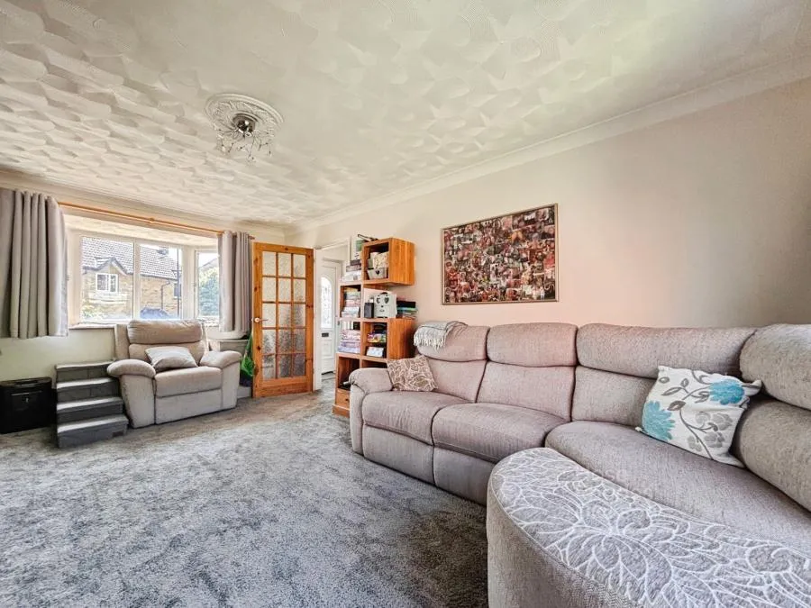 Hornbeam Close, Newport, PO30, photo 7
