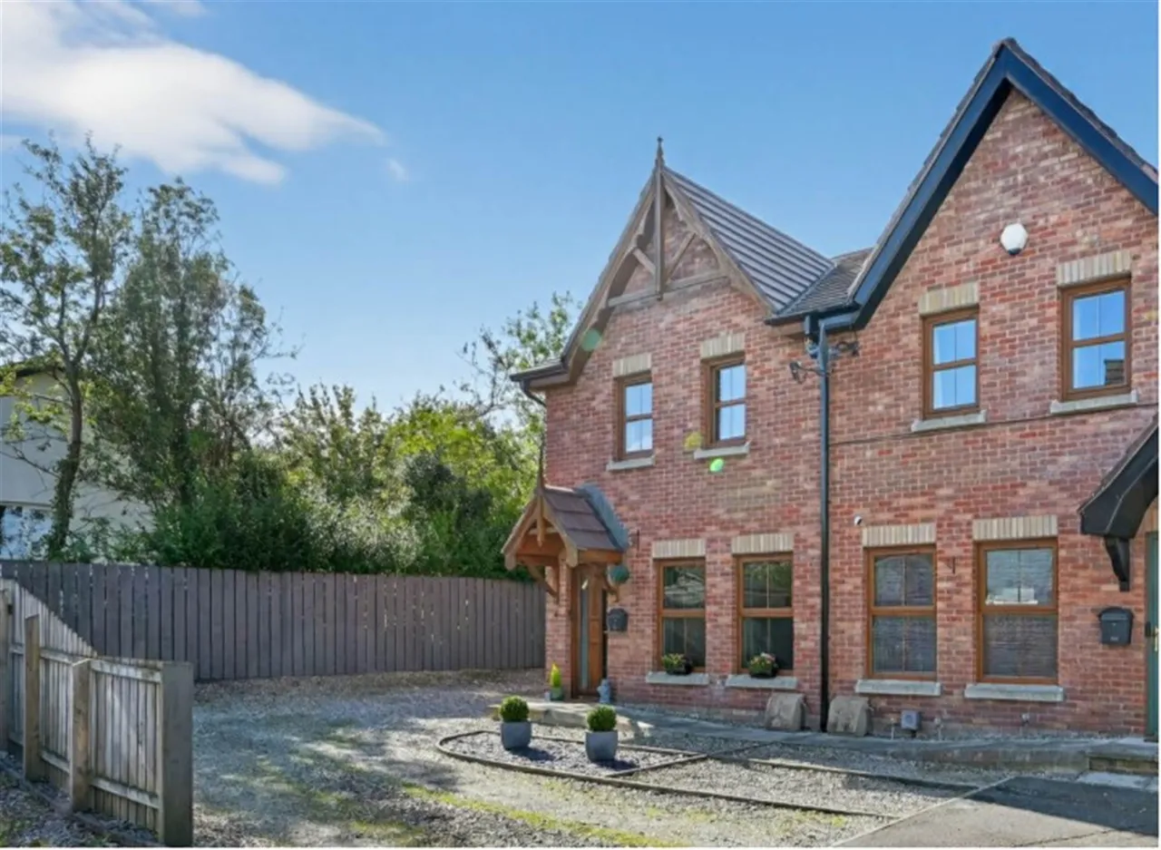 3 bed house for sale, Bridgelea Court, Conlig, BT23