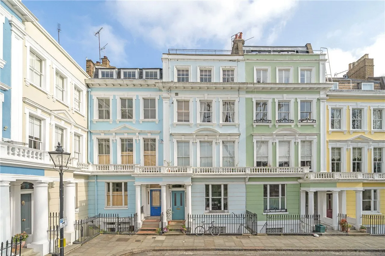 2 bed house for sale — Chalcot Square, Primrose Hill, London, NW1