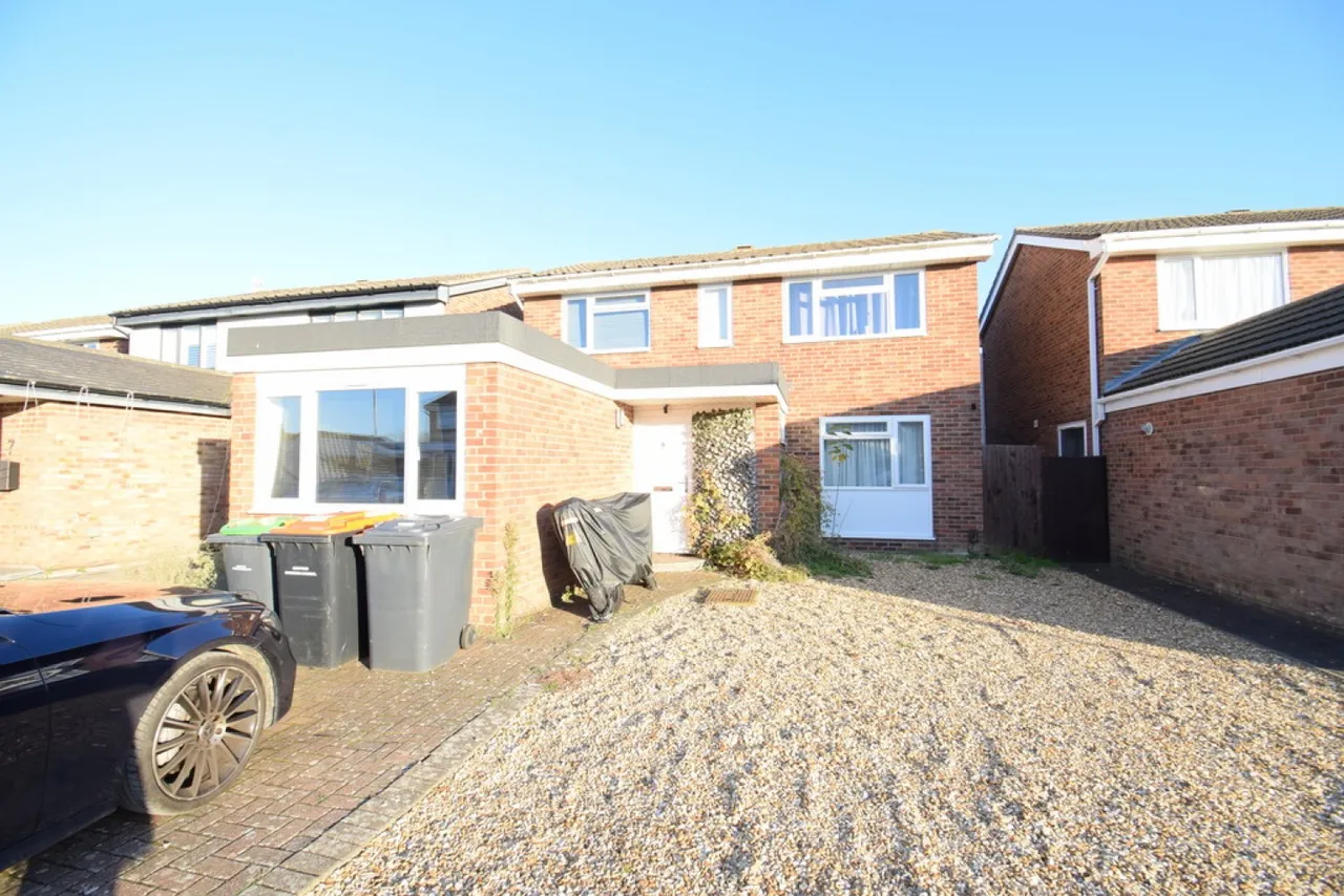 1 bed house to rent, Clovelly Way, Bedford, MK40