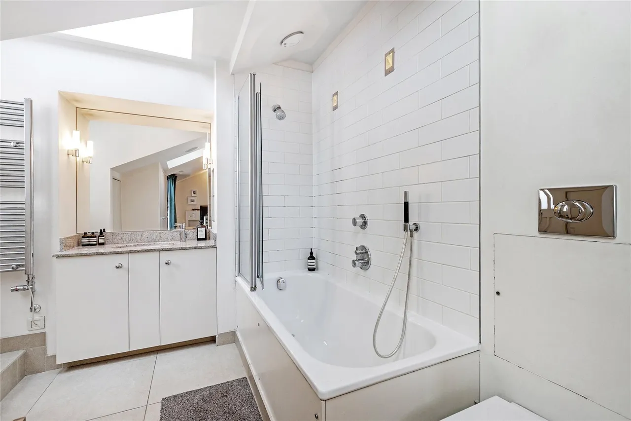 Albemarle Street, Mayfair, W1S, photo 8