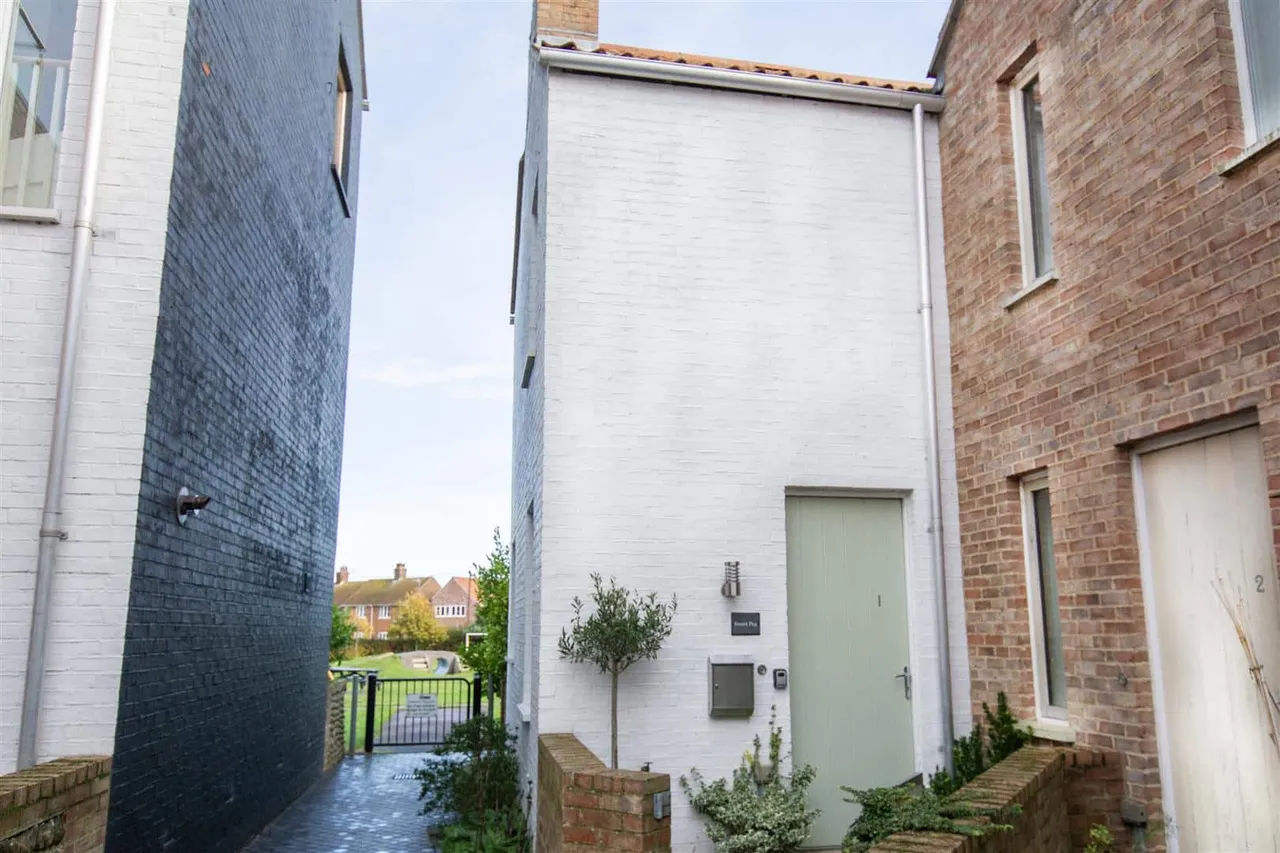Simons Path, Southwold, IP18, photo 5