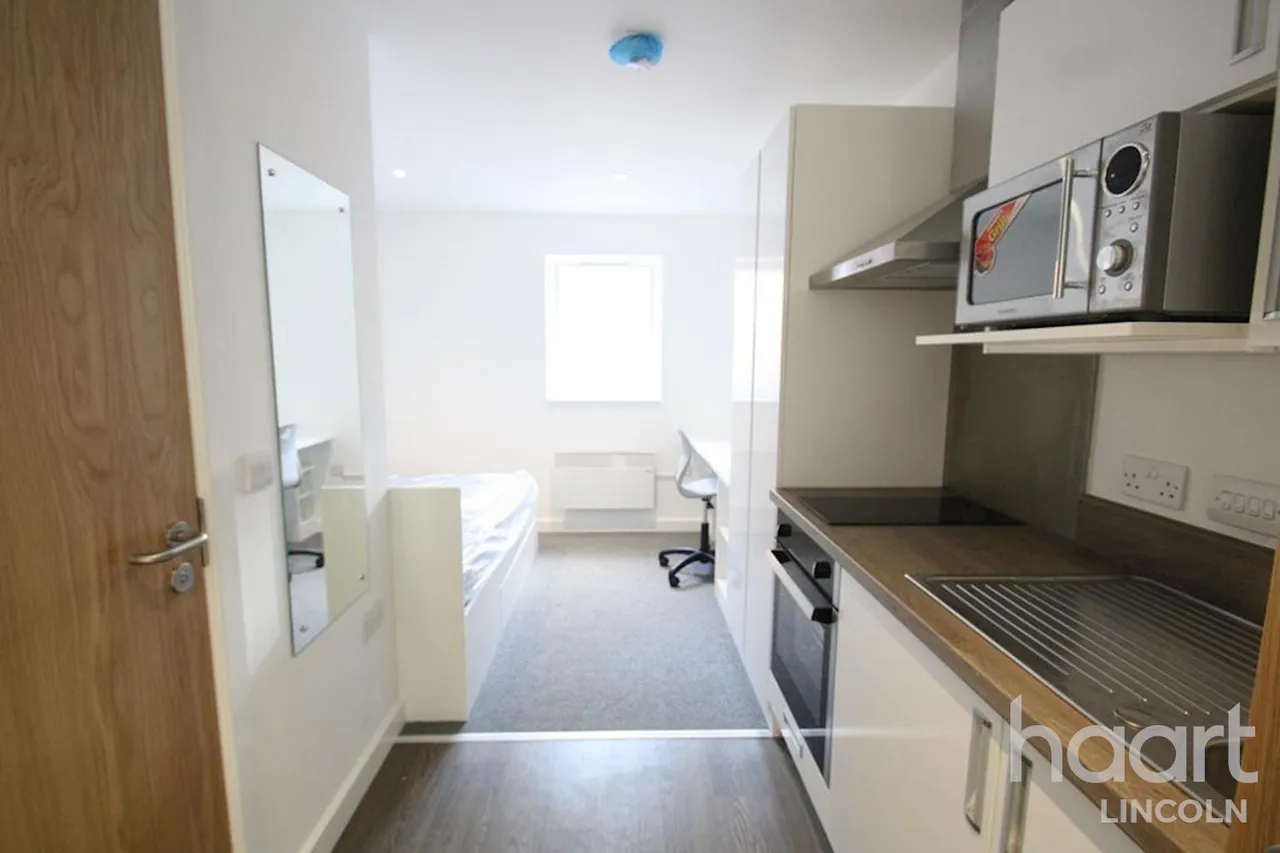 Fitzwilliam Place, High Street, LN5, photo 4