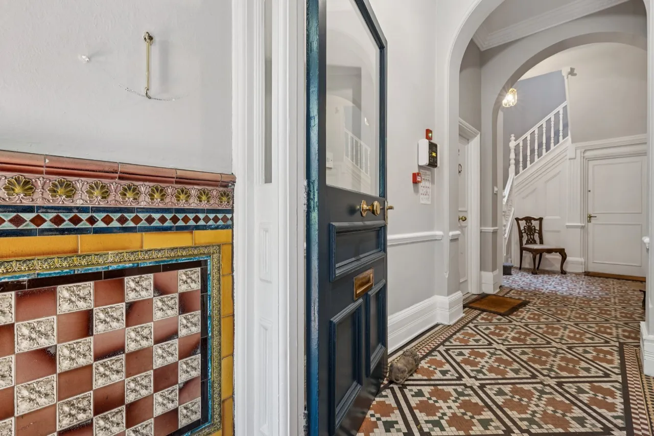 Nightingale Lane, London, SW12, photo 8