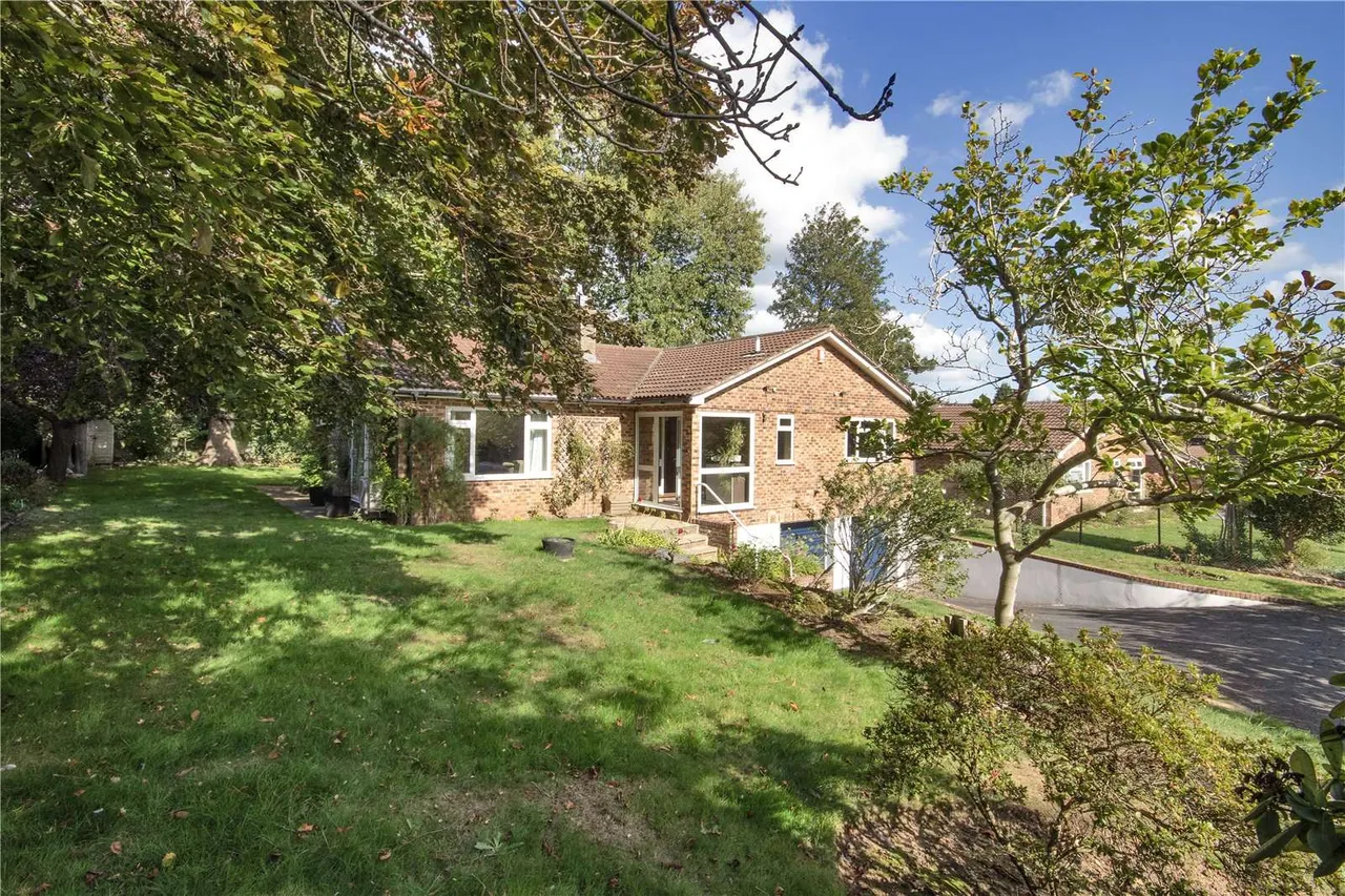 Hillborough Avenue, Sevenoaks, TN13, photo 4