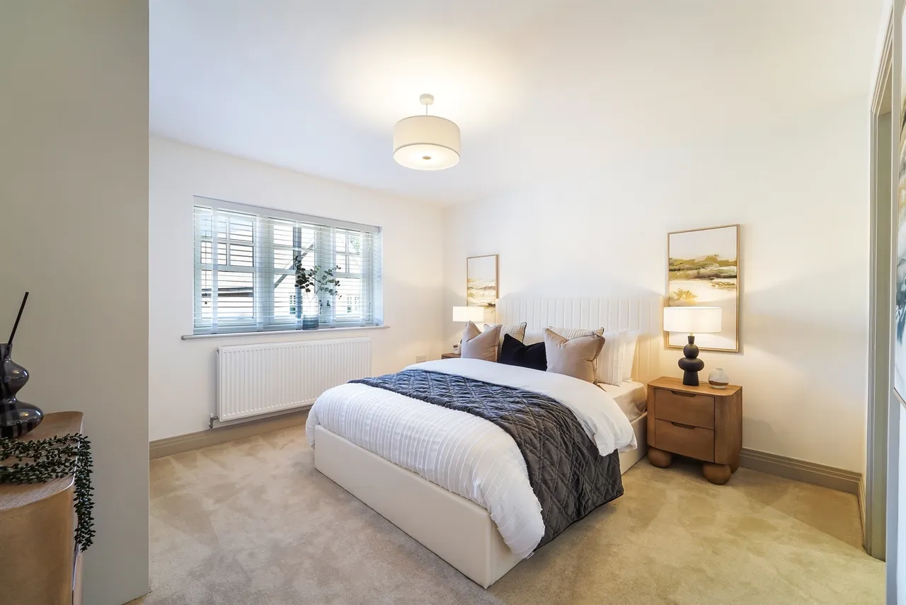 Headley Chase, Epsom, KT18, photo 5