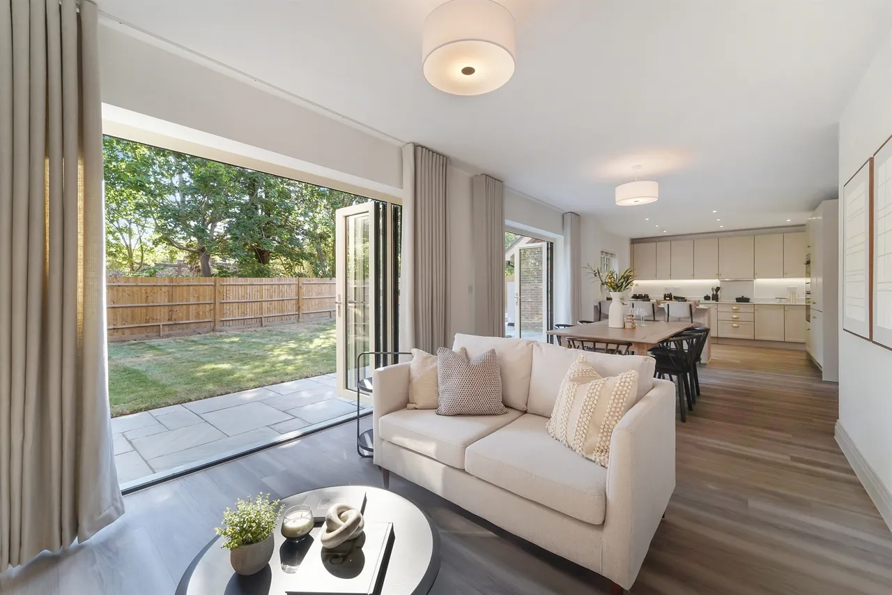 Headley Chase, Epsom, KT18, photo 11