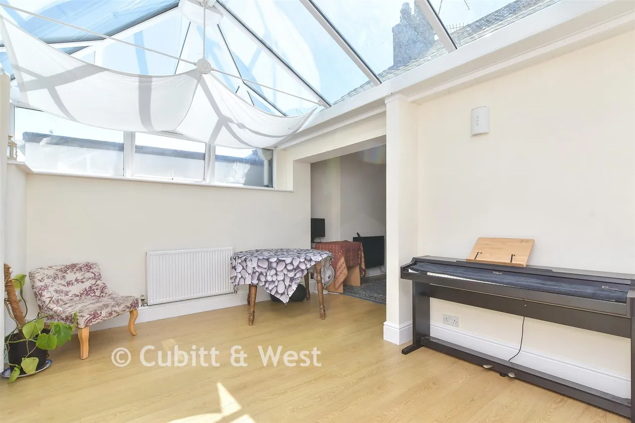 Eskbank Avenue, Brighton, BN1, photo 12