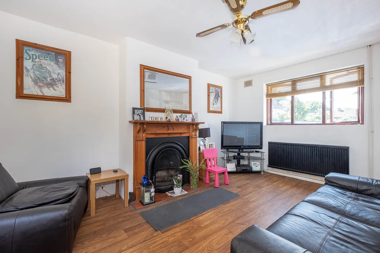 Mays Road, Teddington, TW11, photo 2
