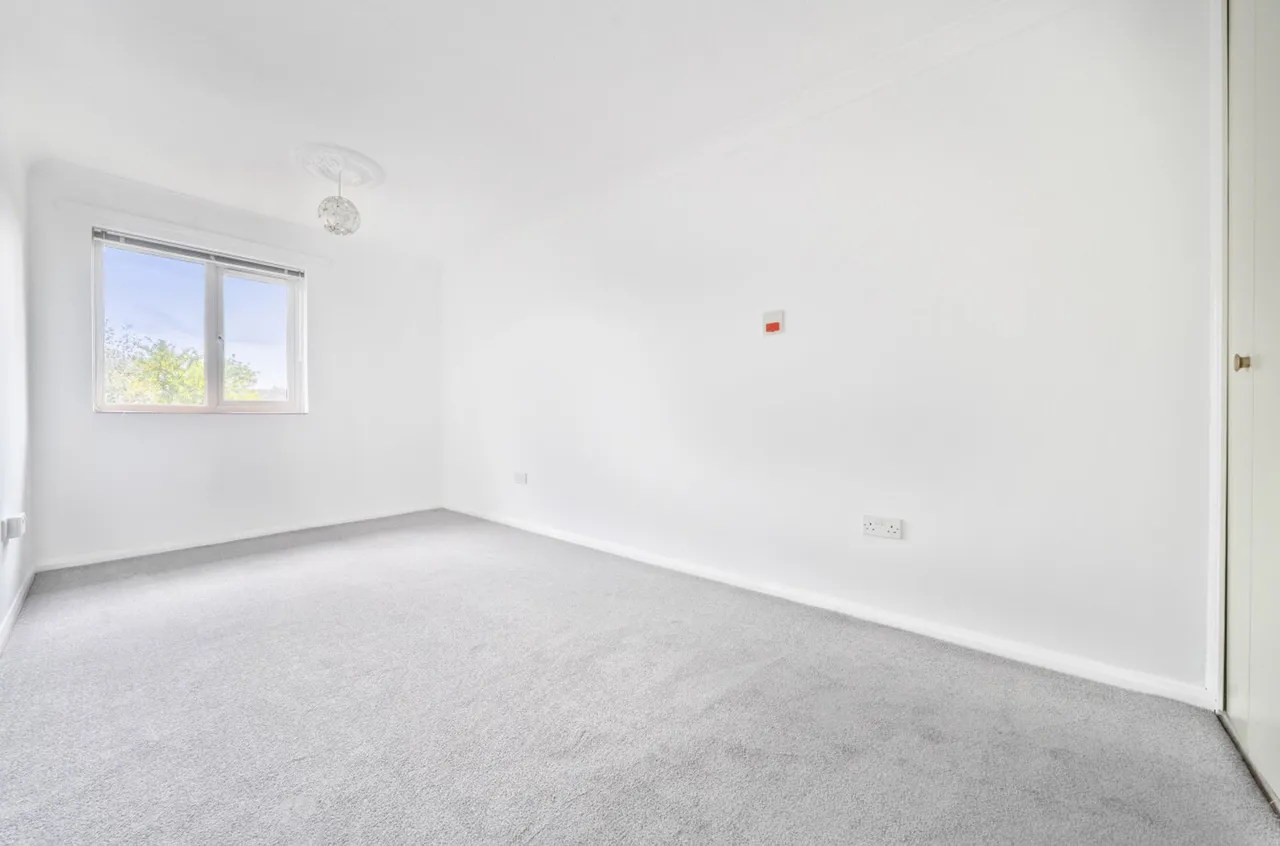 Priestley Way, Middleton-On-Sea, PO22, photo 8