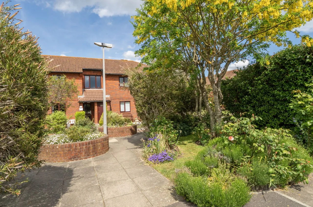 Priestley Way, Middleton-On-Sea, PO22, photo 11