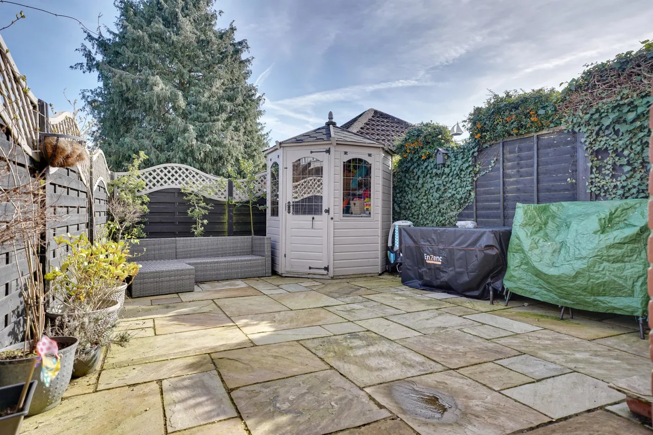 Walnut Tree Crescent, Sawbridgeworth, CM21, photo 11