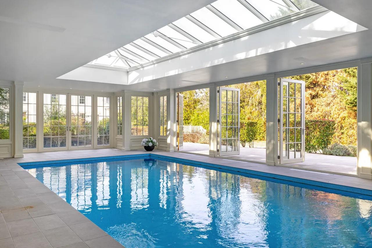 Princes Drive, Oxshott, KT22, photo 19