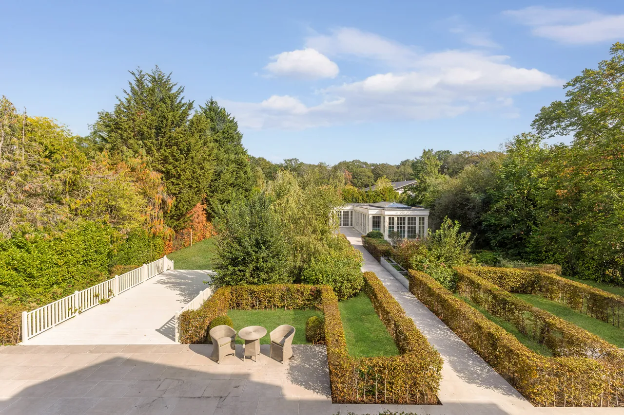 Princes Drive, Oxshott, KT22, photo 18
