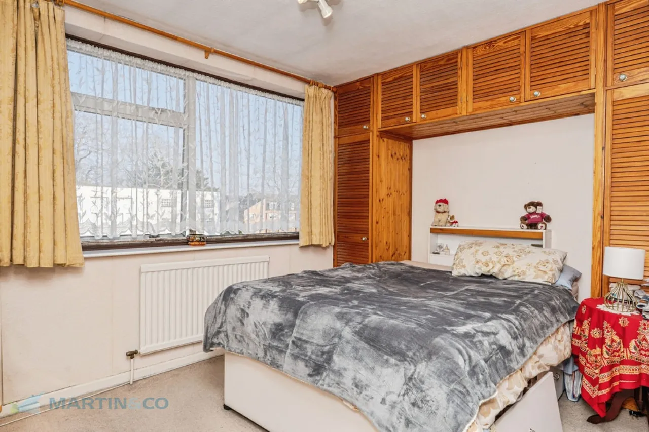 Woking, Surrey, photo 8