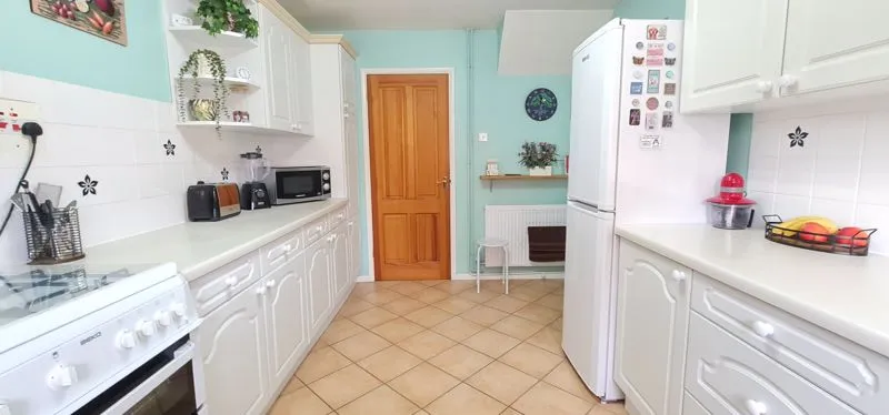 Parkway Close, Eastwood, Essex, SS9 5RL, photo 11