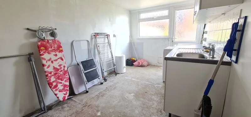 Parkway Close, Eastwood, Essex, SS9 5RL, photo 12