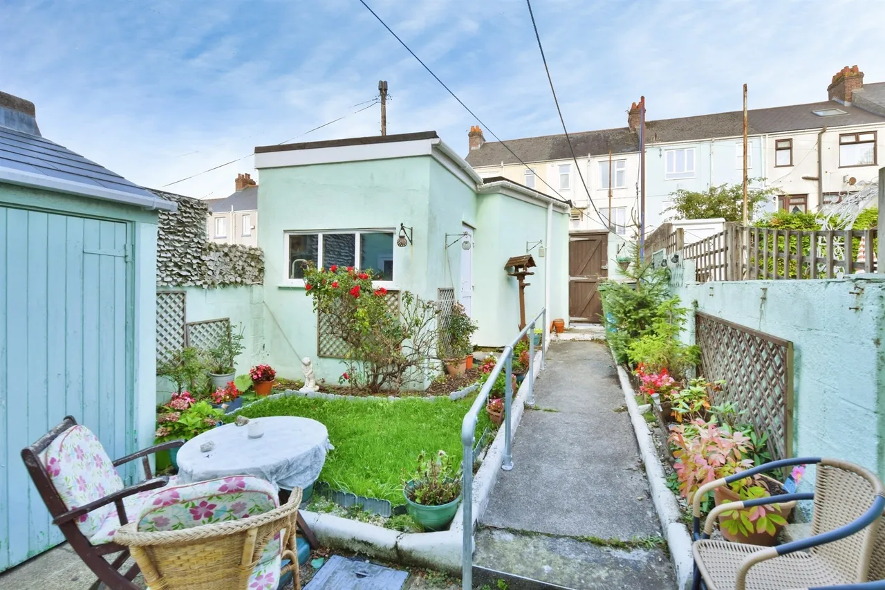 East Park Avenue, Plymouth, PL4, photo 16