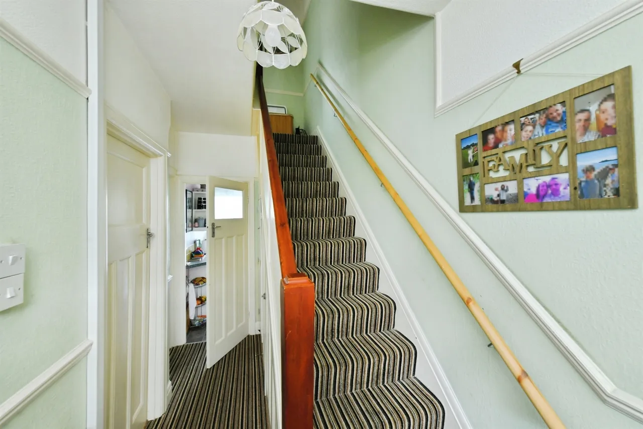 East Park Avenue, Plymouth, PL4, photo 10