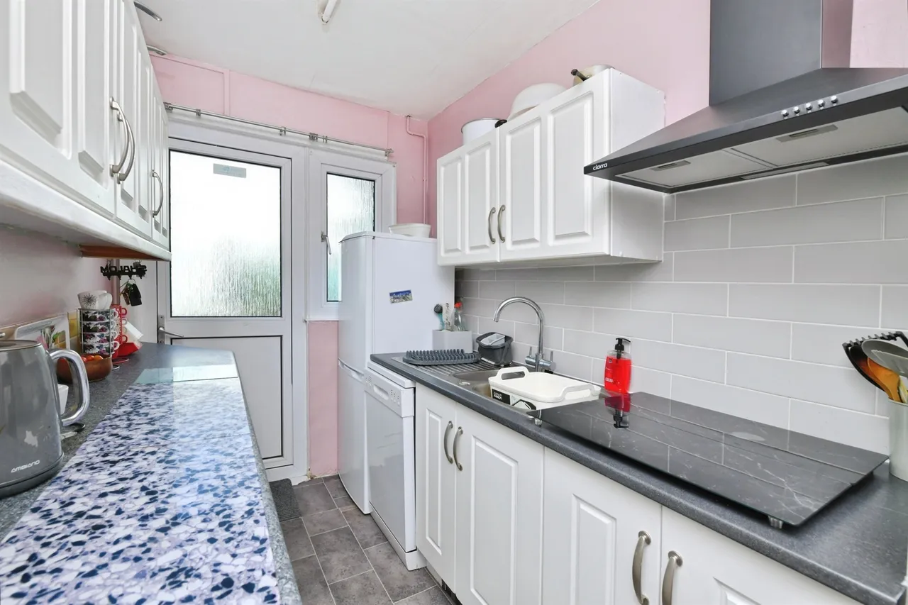 East Park Avenue, Plymouth, PL4, photo 5