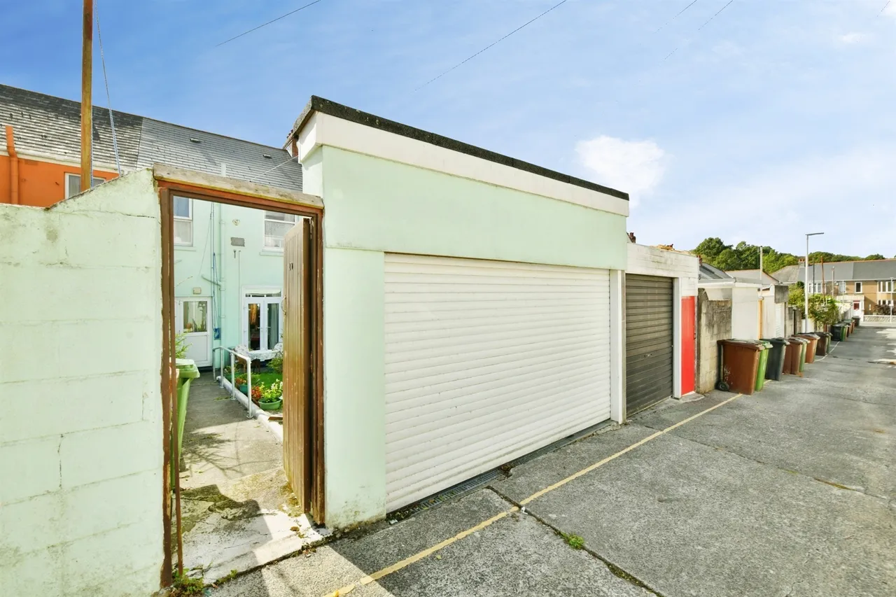 East Park Avenue, Plymouth, PL4, photo 18