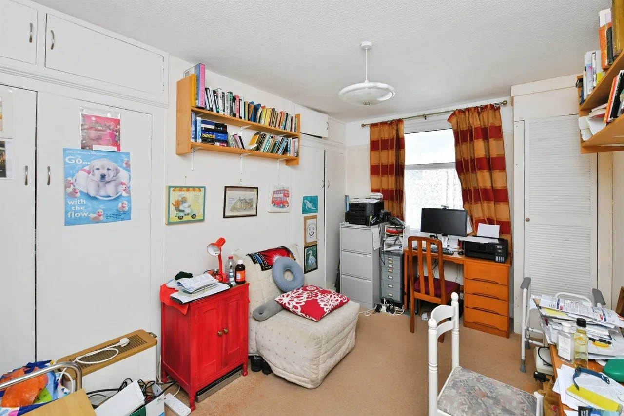 East Park Avenue, Plymouth, PL4, photo 13