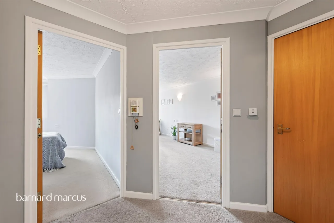 The Grove, Epsom, KT17, photo 10