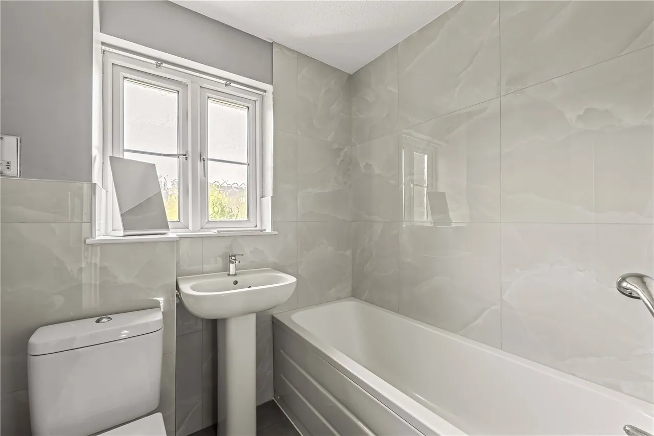 Partridge Road, Hampton, TW12 3SB, photo 8