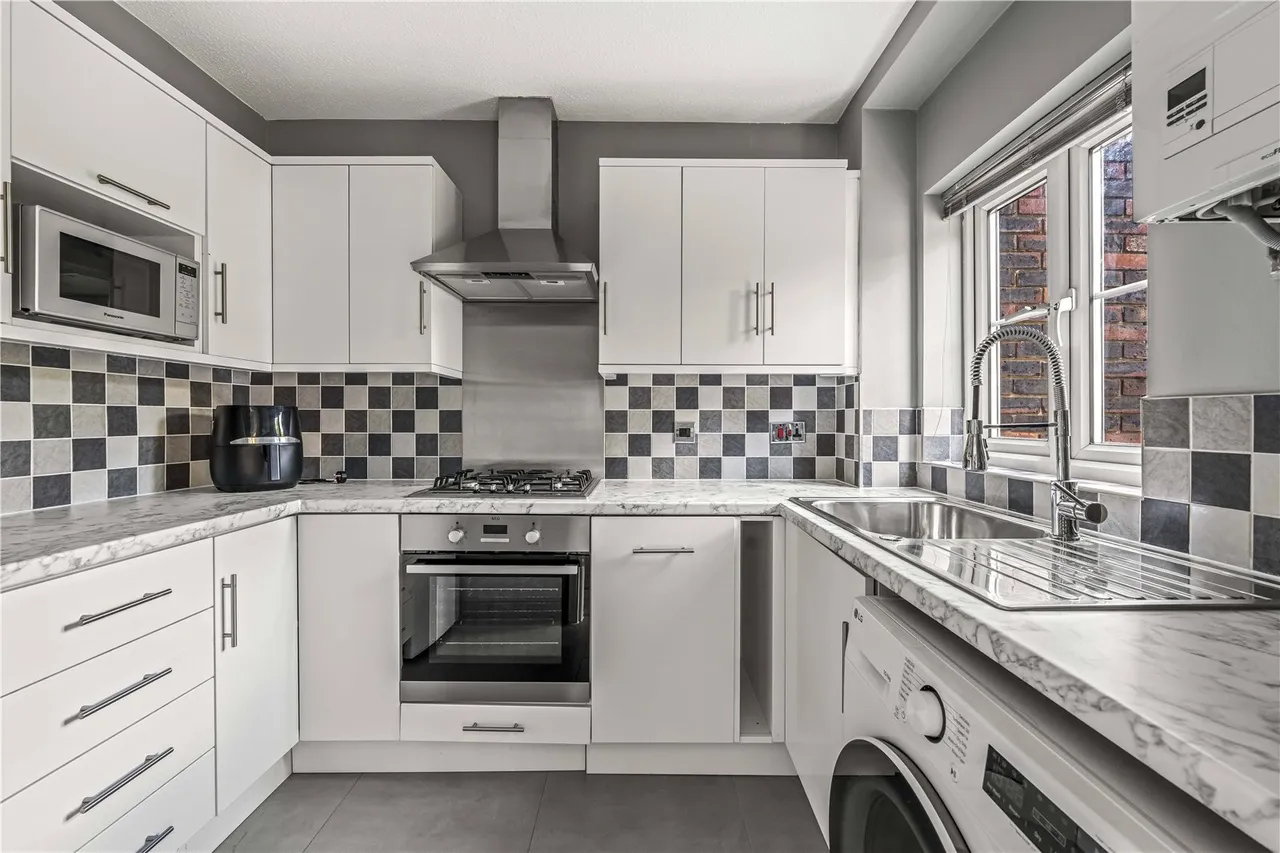 Partridge Road, Hampton, TW12 3SB, photo 5