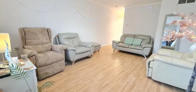 Uplands Park Road, Rayleigh, Essex, SS6 8AY, photo 7