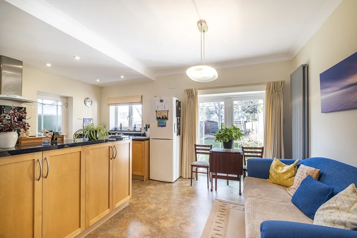 Sandbourne Avenue London SW19, photo 7