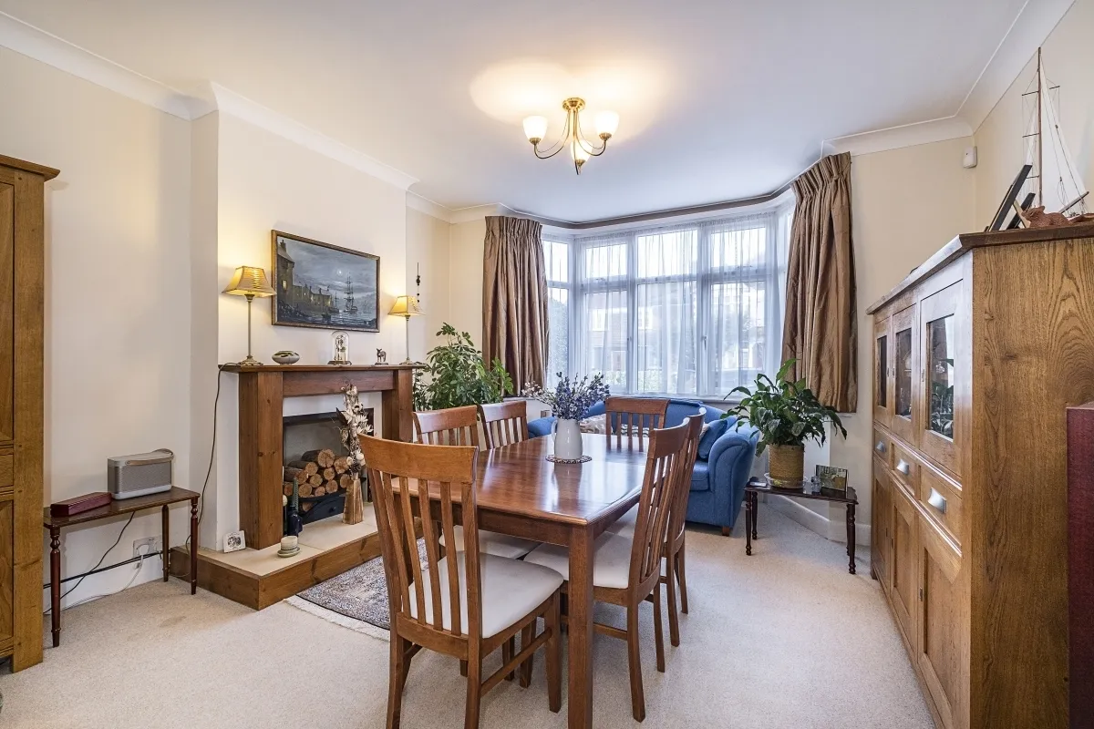 Sandbourne Avenue London SW19, photo 4