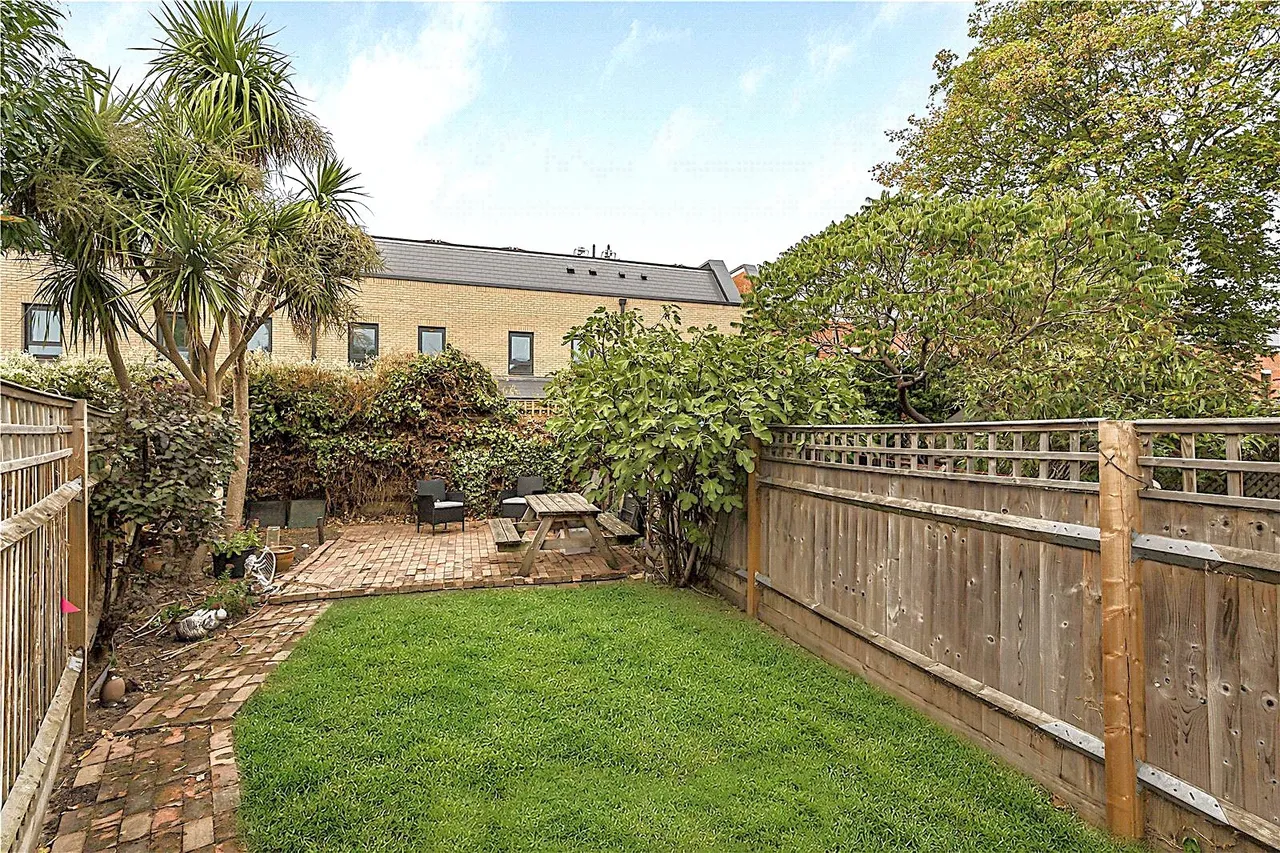 Craneford Way, Twickenham, TW2, photo 5