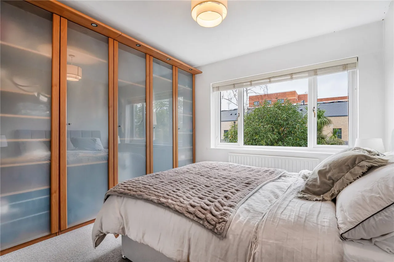 Craneford Way, Twickenham, TW2, photo 4