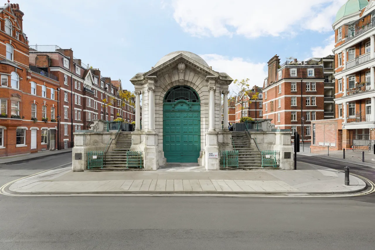 Duke Street, Mayfair, London, photo 11