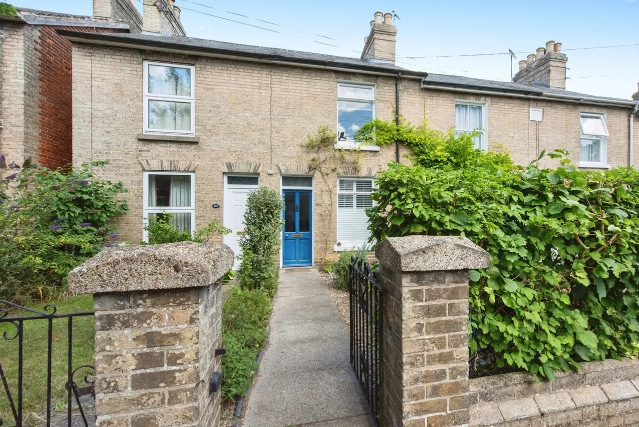 2 bed house for sale — York Road, Bury St. Edmunds, Suffolk, IP33