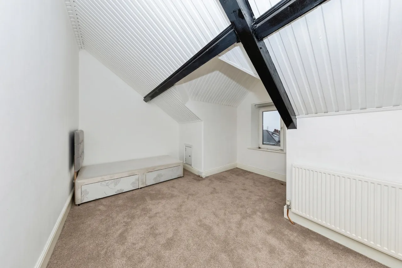 New Road, Llanelli, SA15, photo 24