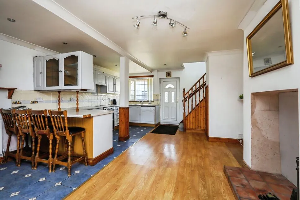 Firbeck Crescent, Langold, Nottinghamshire, S81, photo 4