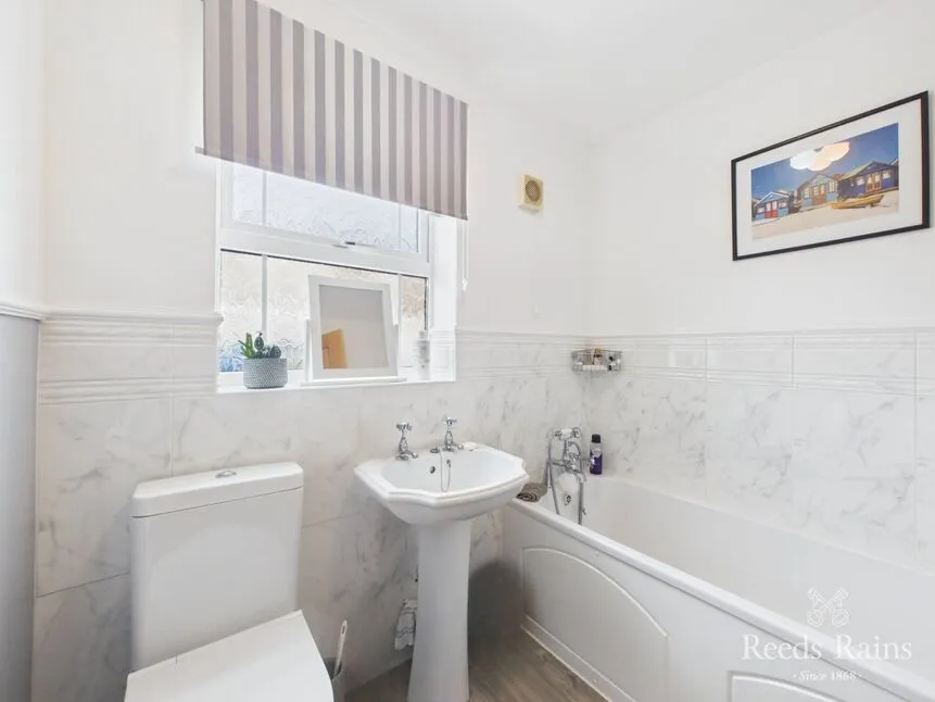 Cadman Road, Bridlington, East Yorkshire, YO16, photo 12