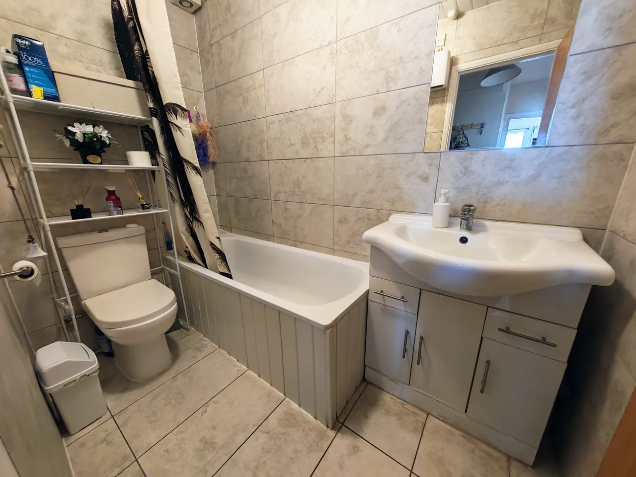 Frensham Close, Southall, UB1, photo 8