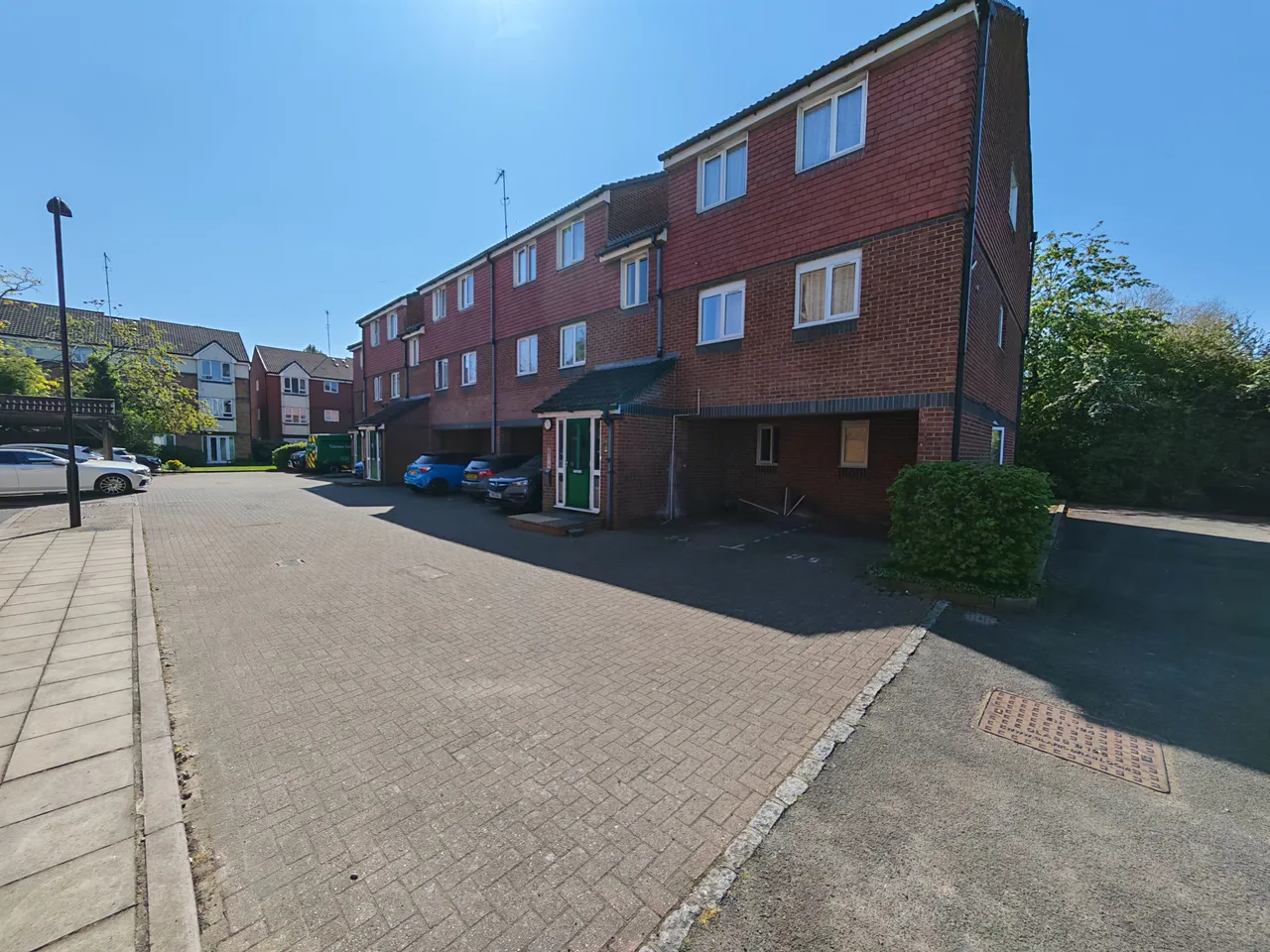 Frensham Close, Southall, UB1, photo 9