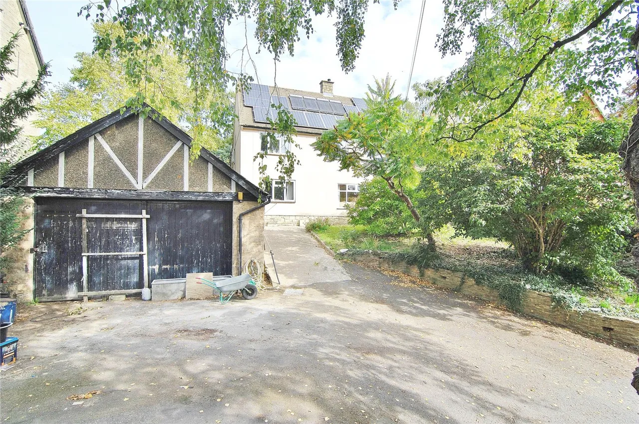 4 bed house for sale, Bisley Road, Stroud, GL5